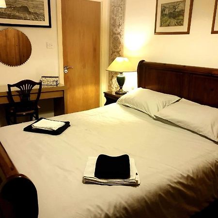 Central En-Suite Room Единбург Екстериор снимка
