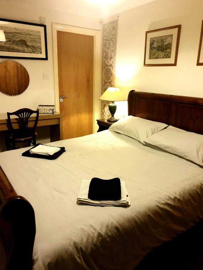 Central En-Suite Room Единбург Екстериор снимка