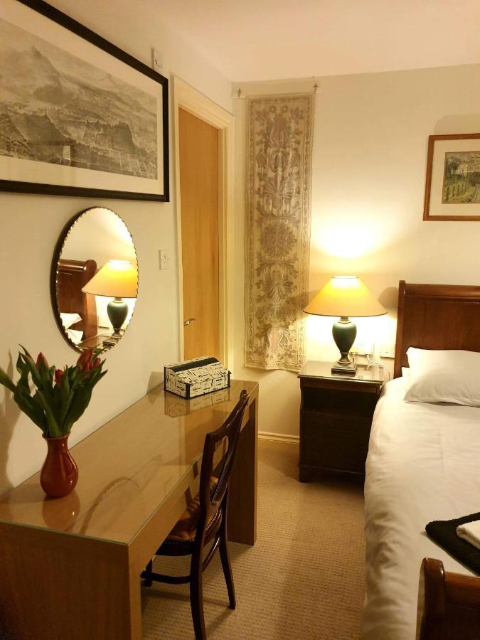 Central En-Suite Room Единбург Екстериор снимка